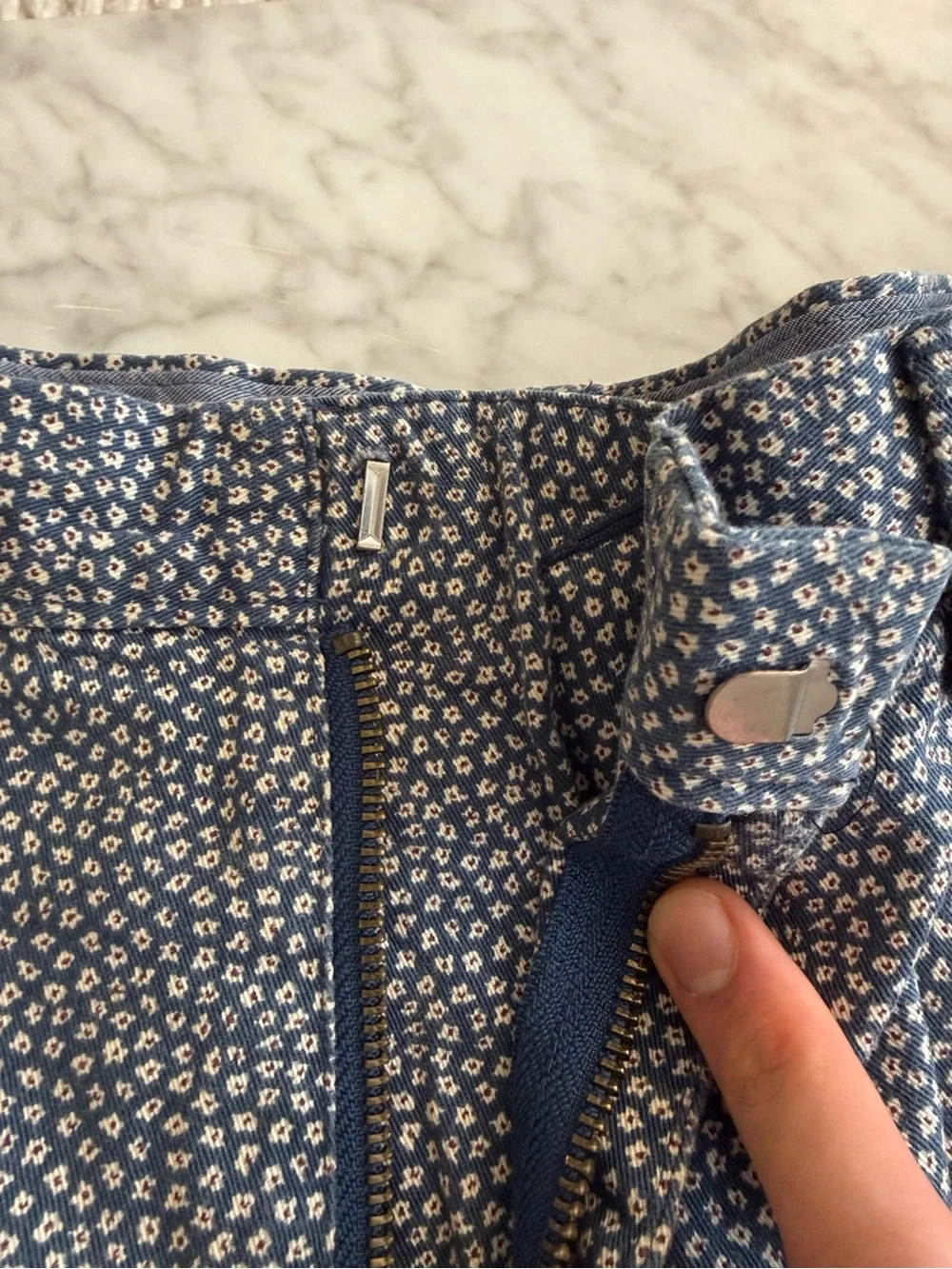 J.Crew Club Shorts – Navy Floral Print – 38W x 10.5” Inseam