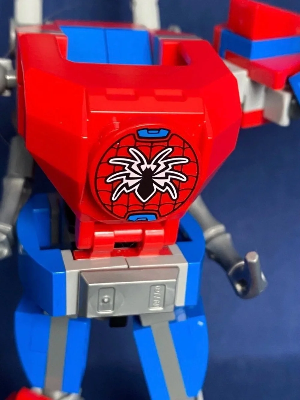 LEGO Marvel Super Heroes: Spider-Man Mech (76146) - 100% Complete with Manual