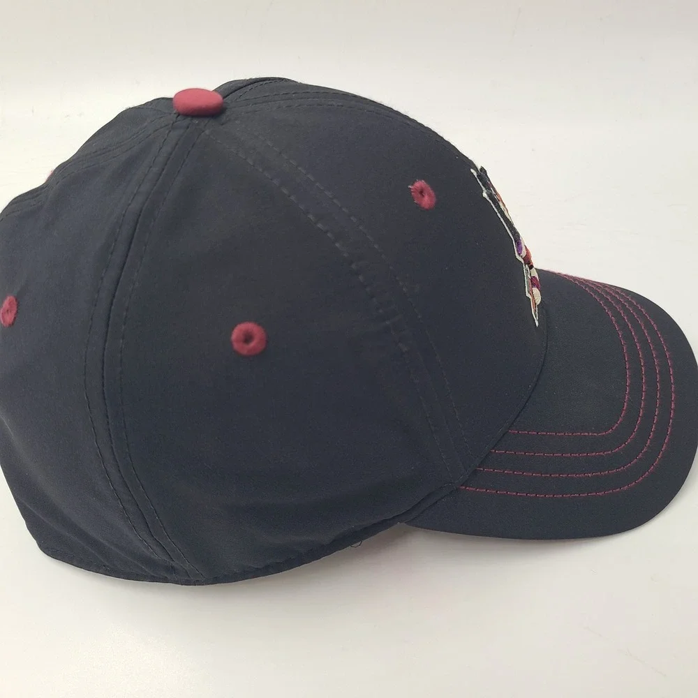 Arizona Coyotes Hat Fitted S-M Fanatics Black‎ NHL Hockey Kachina Phoenix Men