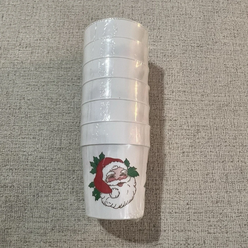 Christmas Plates Cups Napkins Lot Some Vintage Santa Holly‎ Holiday Party