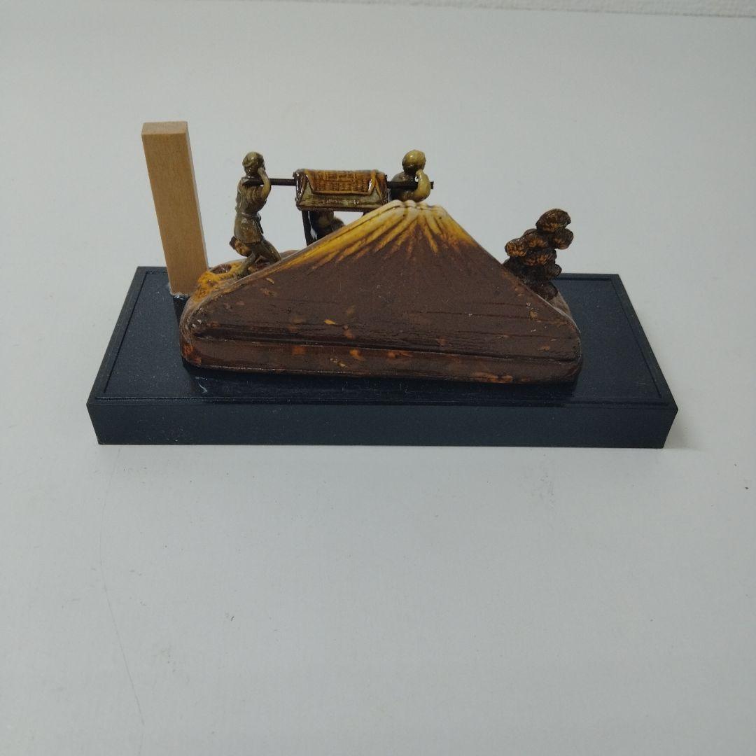 【23】Ceramic Mountain and Doll Figurine, Jukkoku Pass